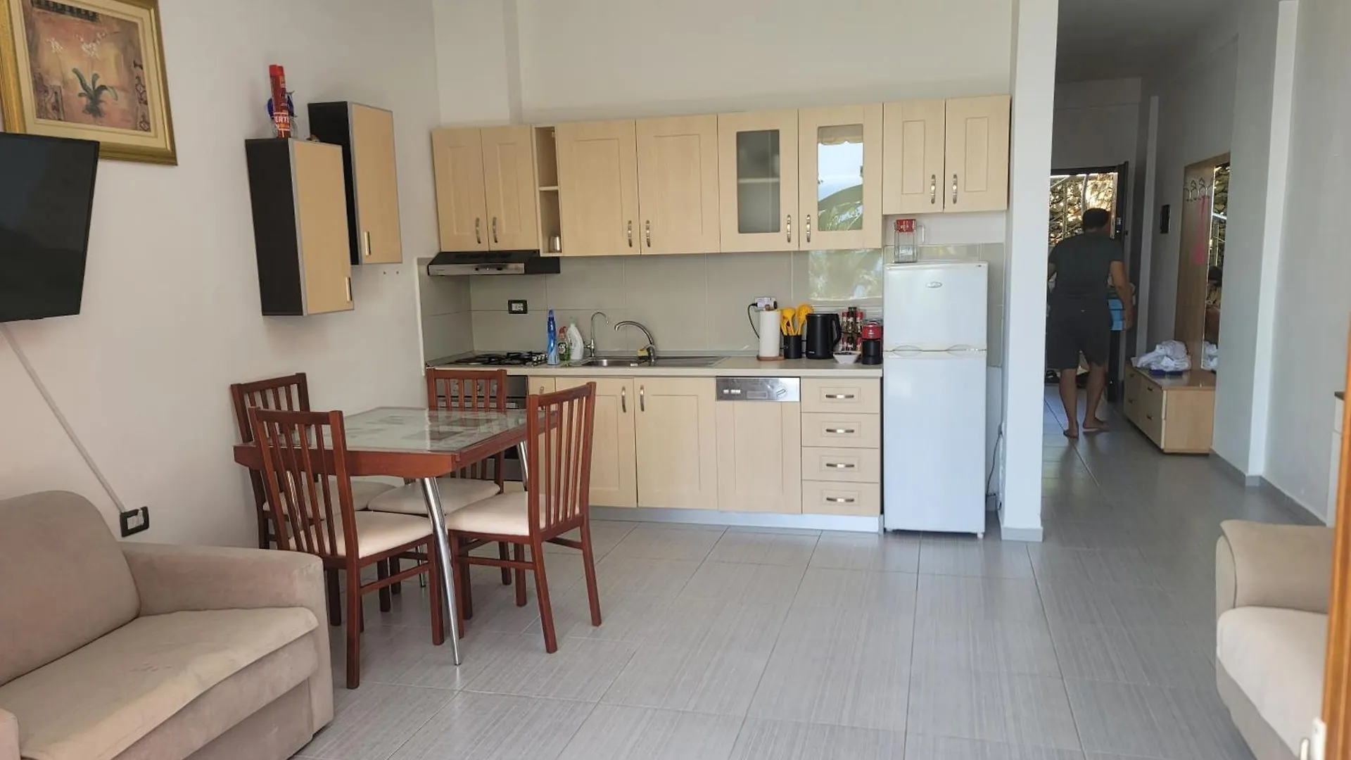 Newborn Apartment Dhermi With Pool